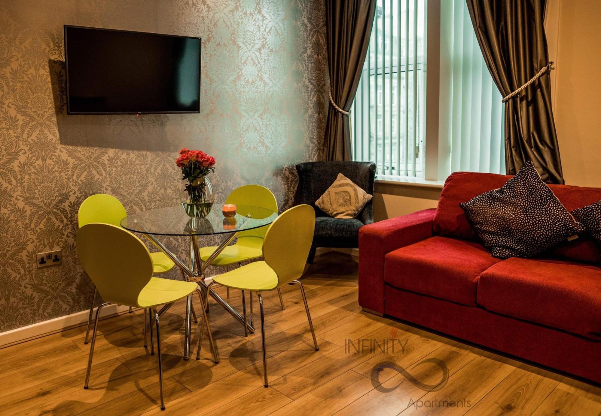 The Famous Floor Sleeps 26 And Group Acc Sleeps30 * Liverpool
